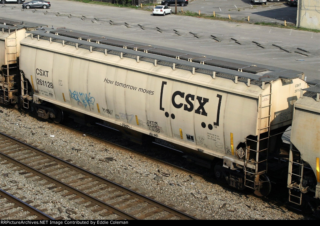 CSXT 261128